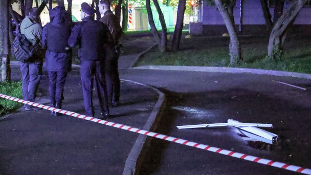 Последствия попадания дрона (Фото Евгения Мессмана / ТАСС)