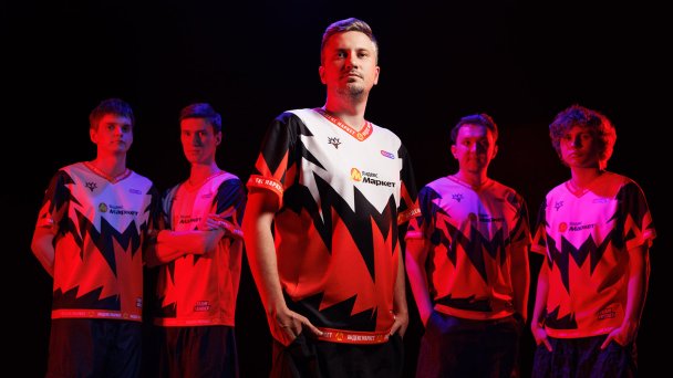 Team Yandex (слева направо: prblms (Алексей Паршуков), Chira_Junior (Илья Чирцов), Solo (Алексей Березин), TA2000 (Айбек Токаев), Noticed (Евгений Игнатенко) (Фото DR)