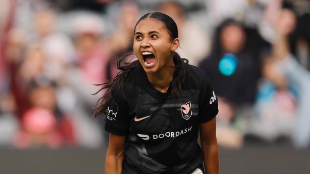 Golden Goal: Alyssa Thompson's Angel City FC, valued at $250 million in a sale that closed in September, is now worth $280 million, according to Forbes estimates. (Фото Harry How / NWSL via Getty Images)
