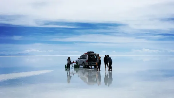 Солончак Уюни, Боливия (Фото Scott Dukette / Unsplash)