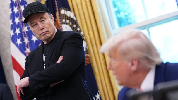 Илон Маск и Дональд Трамп (Фото Kevin Dietsch / Getty Images)