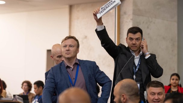 Россия примкнула к группе нефтяных держав и разделяла их стремление не допустить ограничений на производство пластика (Фото Kiara Worth / IISD / ENB)