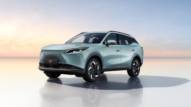 Кроссовер Omoda C7