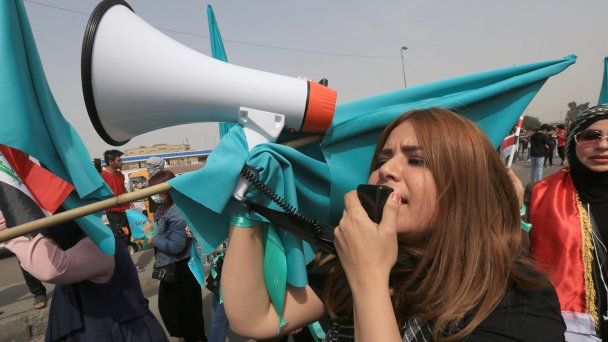 Протестующие женщины в Багдаде, Ирак, 2020 год (Фото )