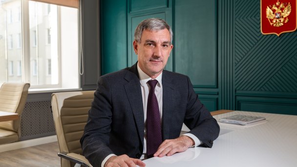 Губернатор Амурской области Василий Орлов (Фото Вадима Мартыненко для Forbes)