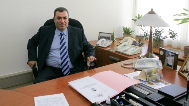 Леонид Симановский в рабочем кабинете (Фото Виталия Белоусова / ТАСС)