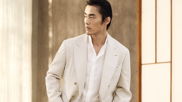 От символа статуса до вечного тренда: как мужская сорочка стала модным высказыванием