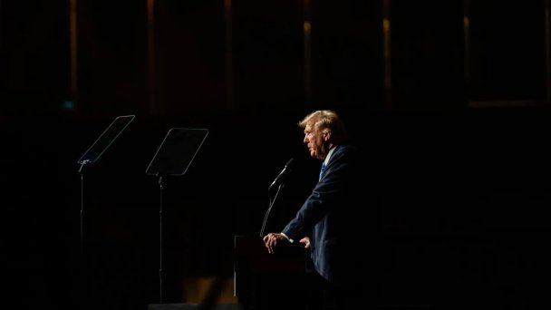 Дональд Трамп выступает с речью на конференции Bitcoin 2024 в Нэшвилле (Фото Jon Cherry / Getty Images)