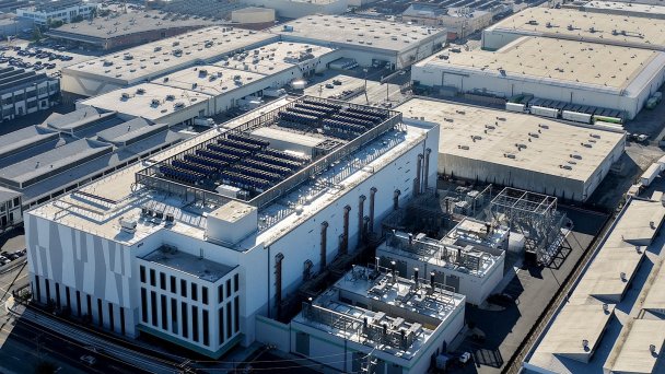 Дата-центр в Калифорнии (Фото Mario Tama / Getty Images)