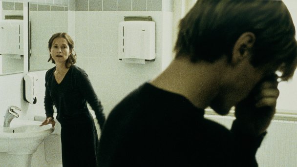 Кадр из фильма «Пианистка»