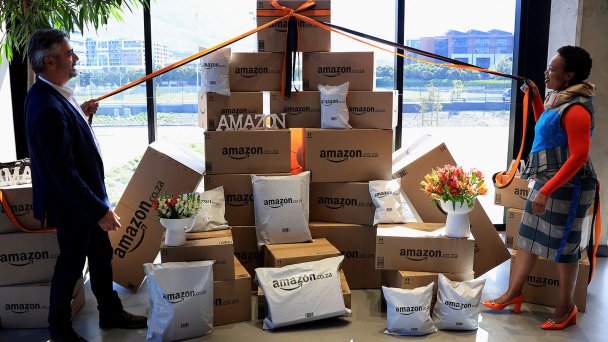  Запуск одного из центров Amazon в ЮАР (Фото Esa Alexander / Reuters)