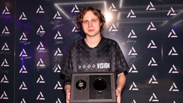 Евгений Noticed Игнатенко (Фото Esports World Cup)