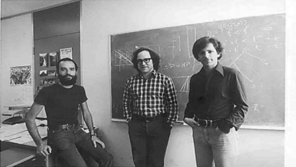 Слева направо: математики Рон Ривест, Ади Шамир и Леонард Адлеман. (Фото DR)