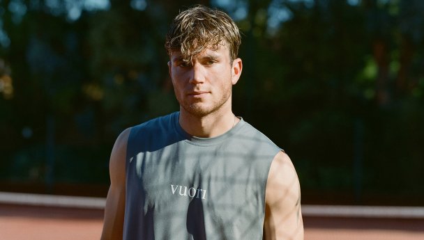 Контракт Джека Дрейпера с Vuori считается одним из самых прибыльных в этом виде спорта. (Фото Vuori)