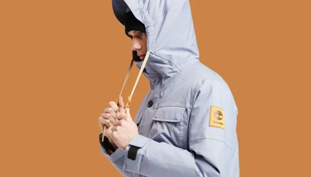 Экосистема в гардеробе: как Timberland перерабатывает пластик и делает одежду и обувь