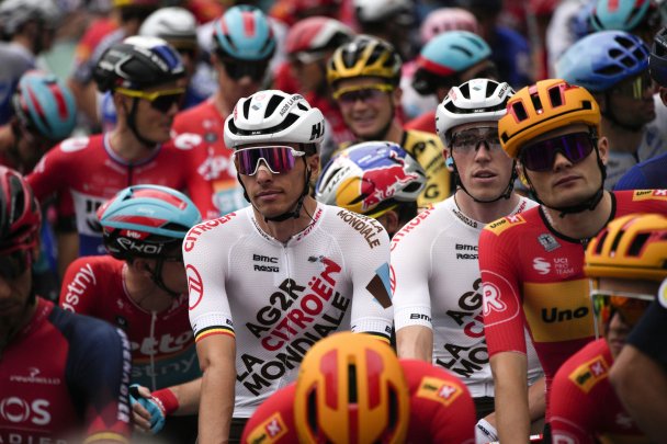 Старт велогонки «Тур де Франс» 2023 года. Фото: AP Photo/Daniel Cole
