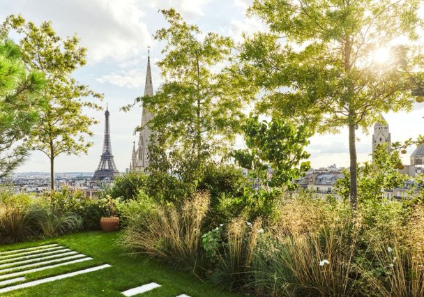 Компания Bvlgari открывает новый отель в Париже