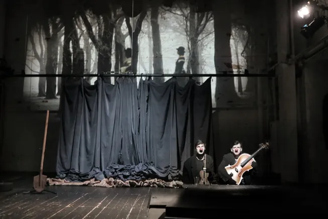 Фотогалерея «Гамлетомания в Москве: почему столичные театры взялись за трагедию принца Датского»