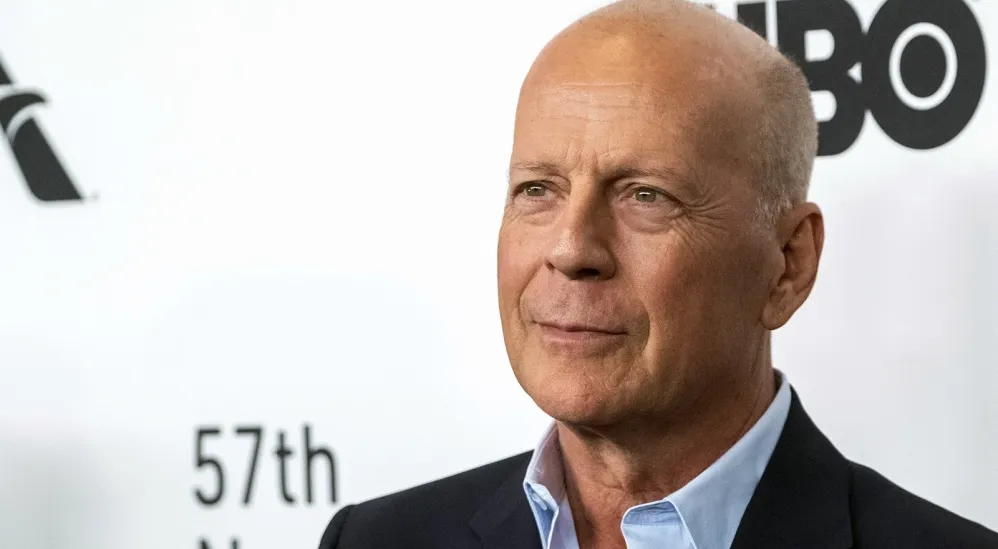 Nudistlarning yalangoch dumbalari Kokrak GIF