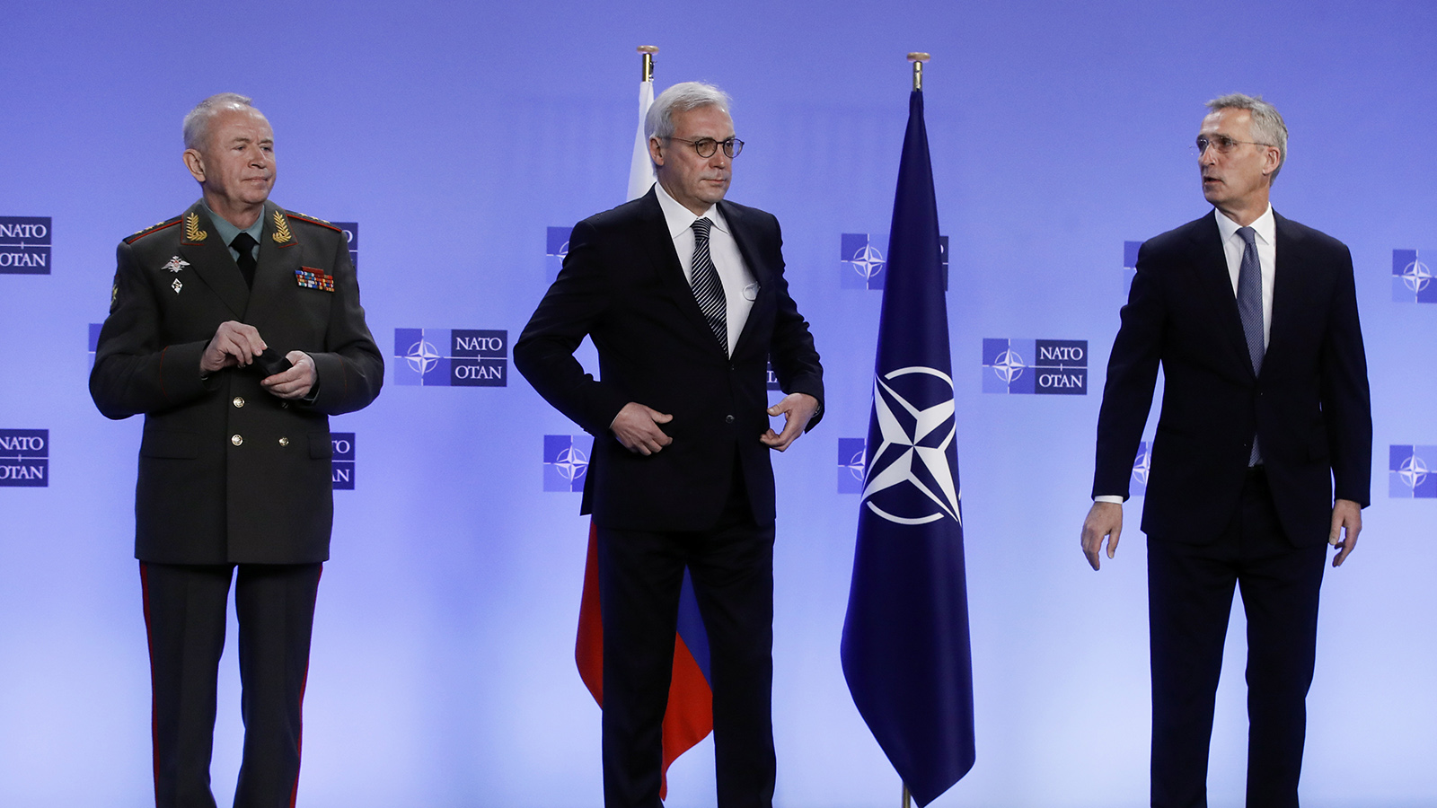 Почему отан пишется НАТО? Факты и объяснения