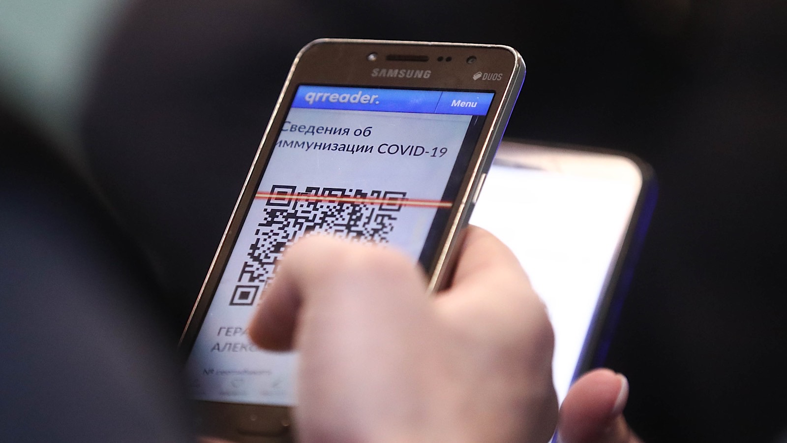 Выдача QR-кодов при наличии антител начнется с 21 февраля | Forbes.ru