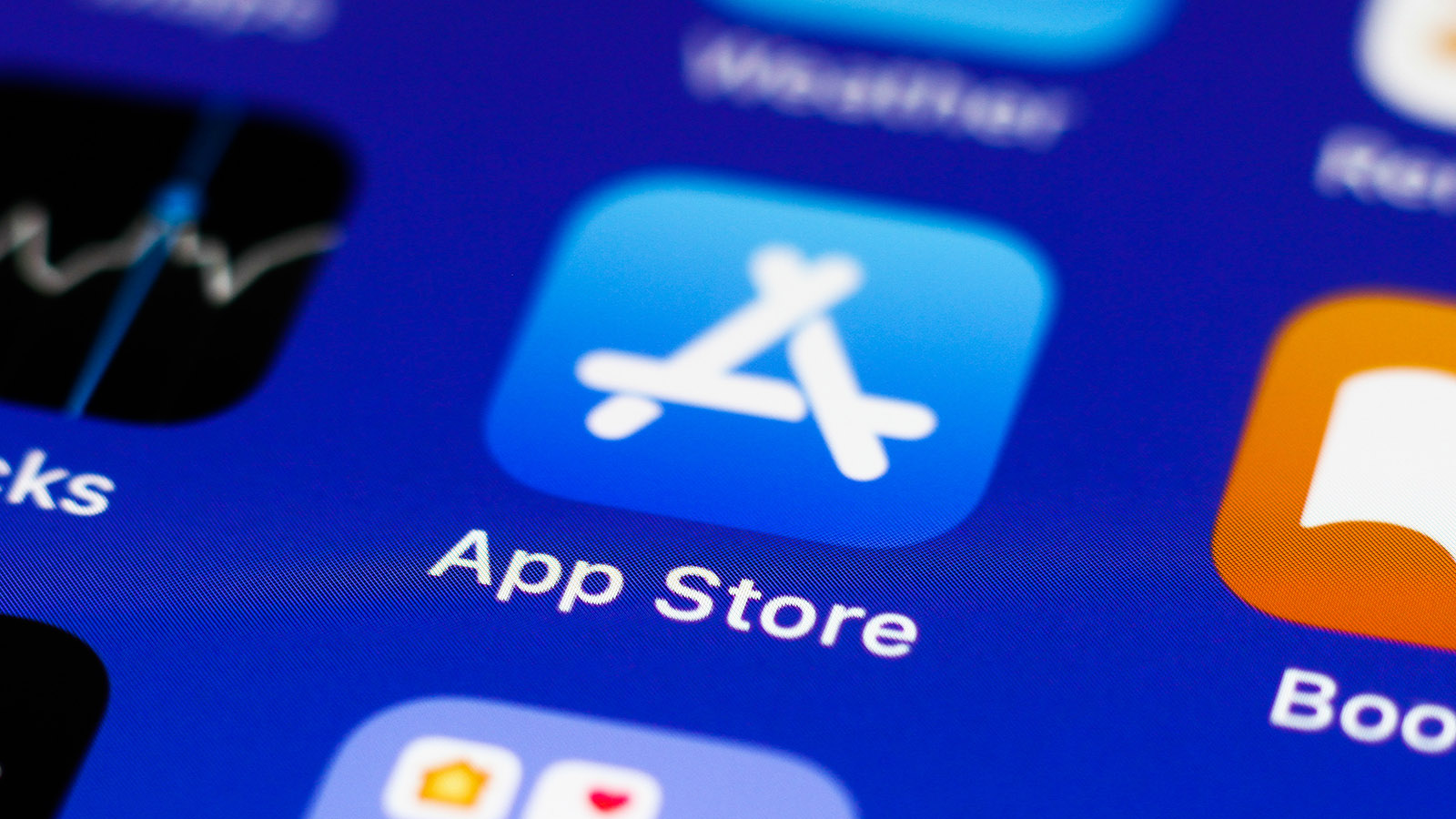 Из российского App Store были удалены 6982 приложения с начала «военной  спецоперации» | Forbes Life