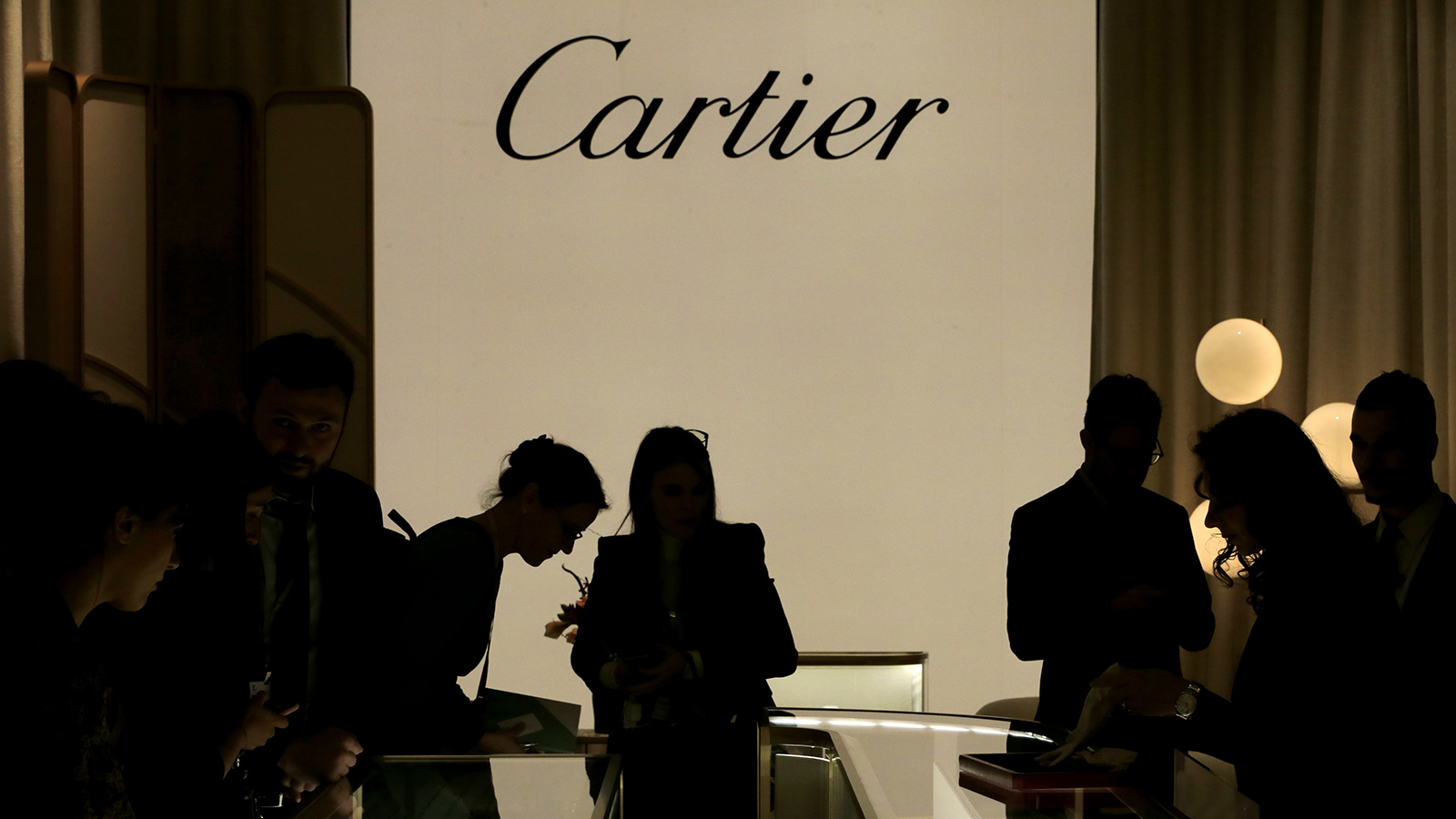 Cartier подали иск против Tiffany & Co. с обвинениями в нарушении  коммерческой тайны | Forbes Life