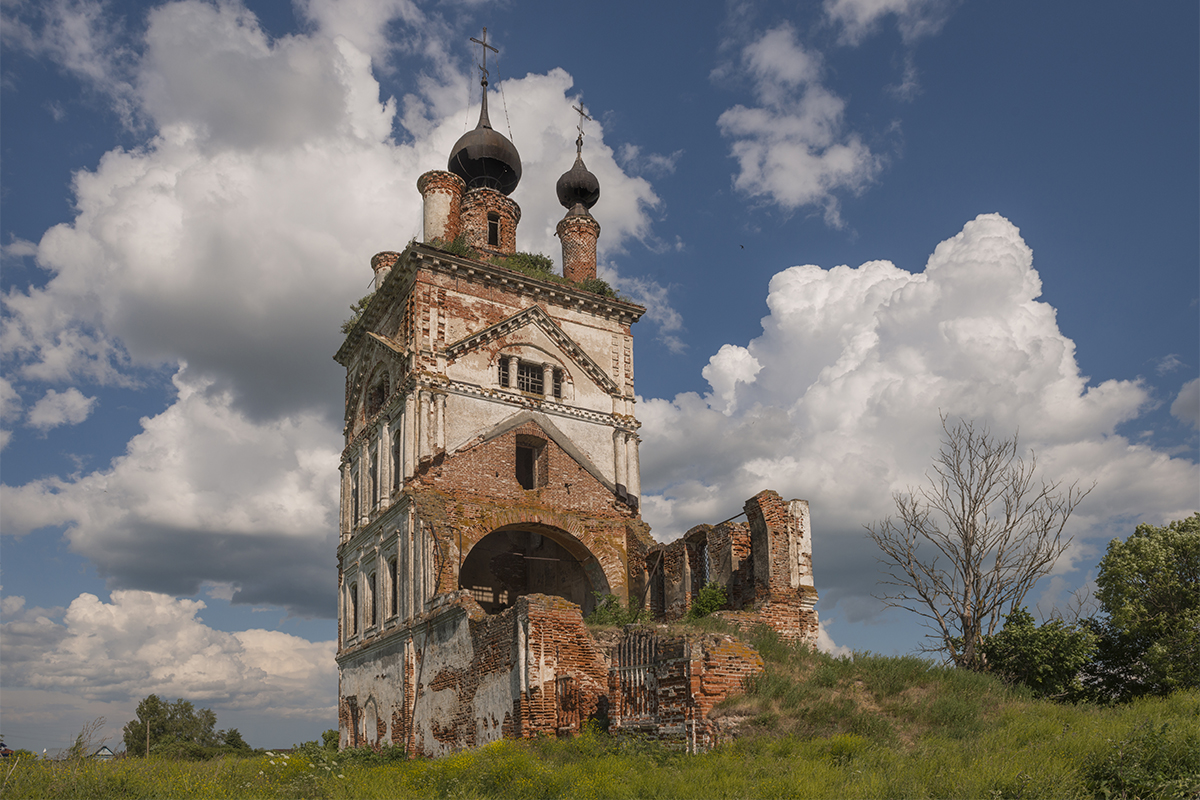 Неизвестное Золотое кольцо: церкви и села России на грани исчезновения |  Forbes Life