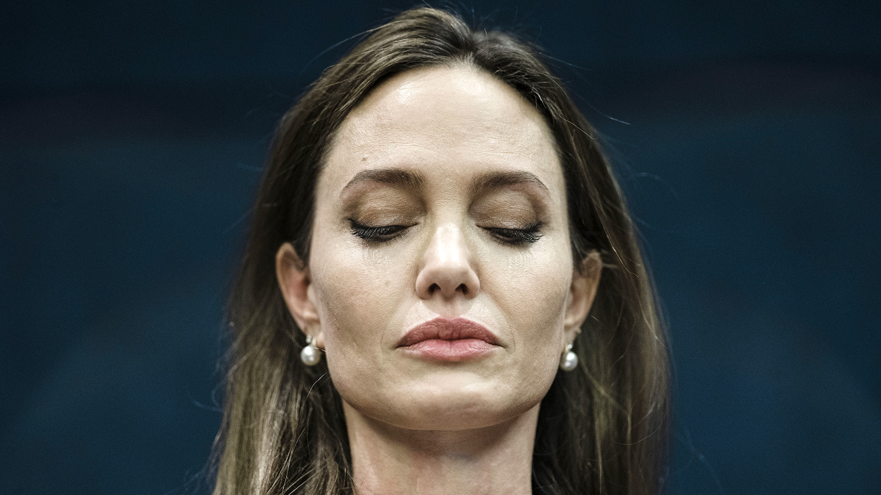 Анджелина Джоли стала профессором гендерных наук