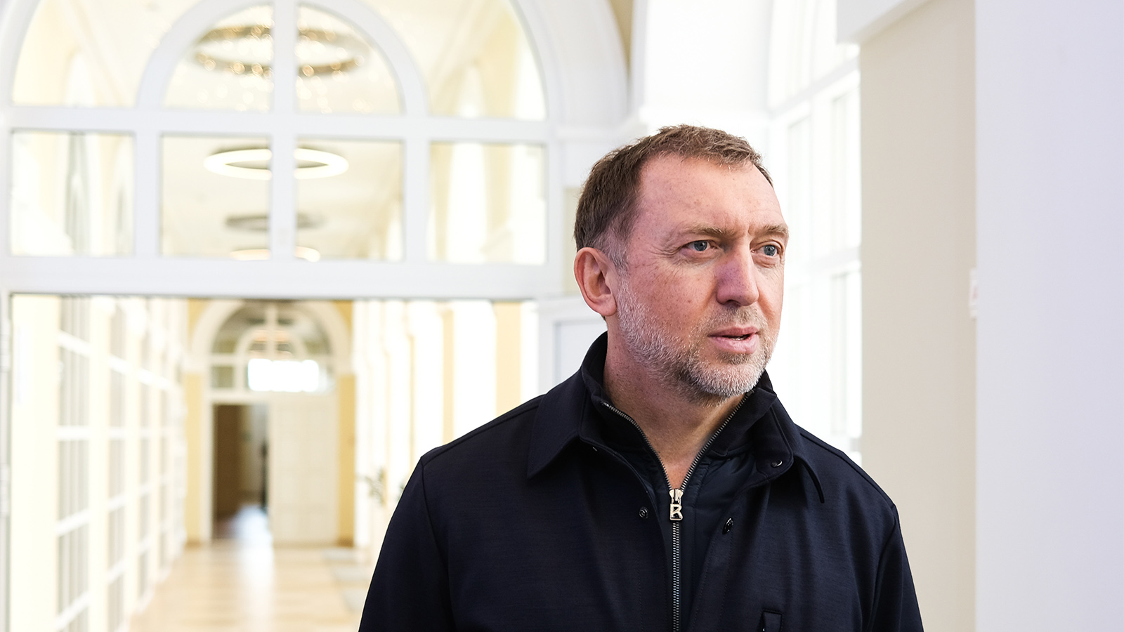 Дерипаска предложил убрать барьеры для прихода бизнесменов во власть