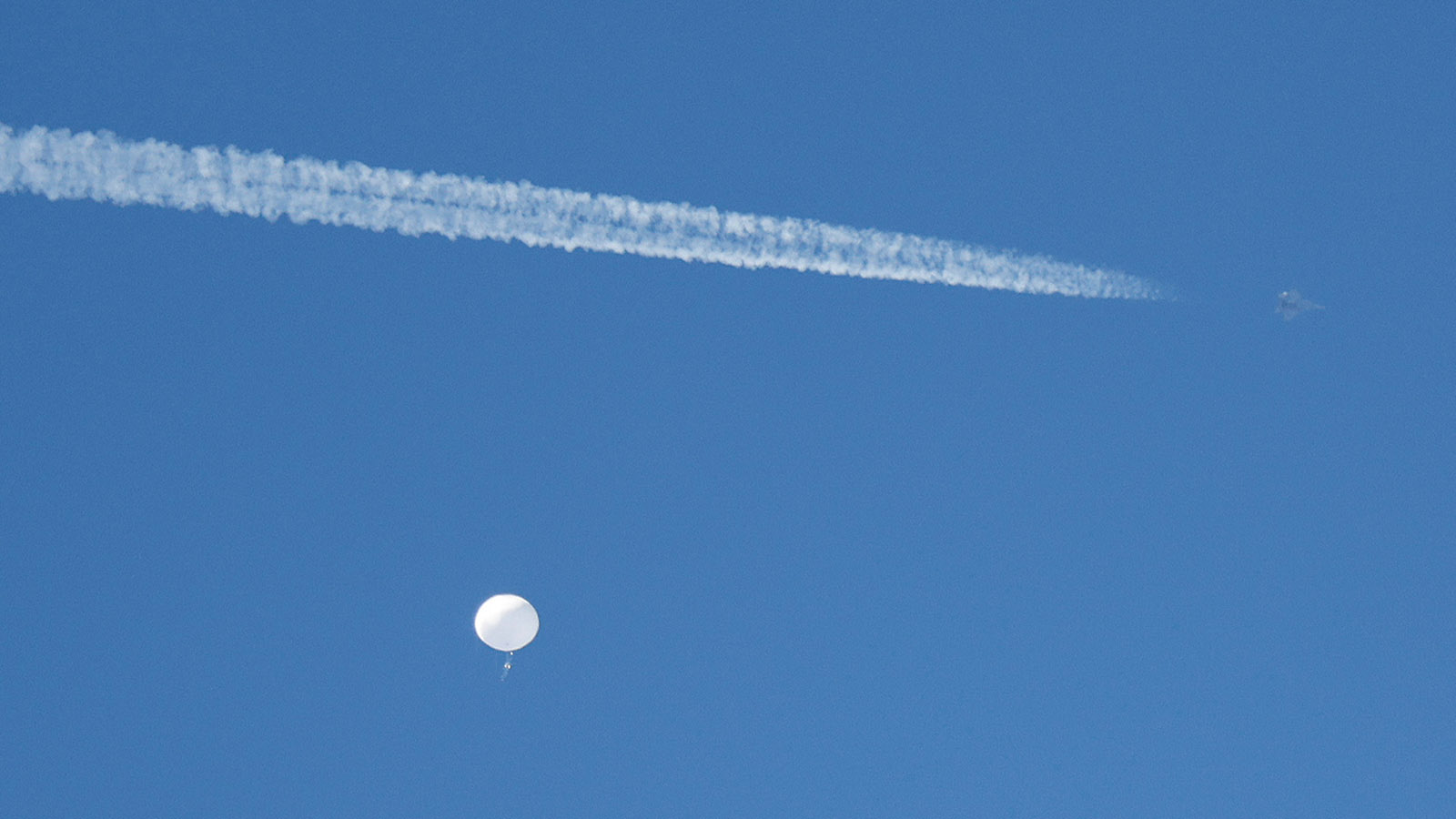 Спутник-шпион или нечто другое: что за неопознанные летающие объекты сбивают в США