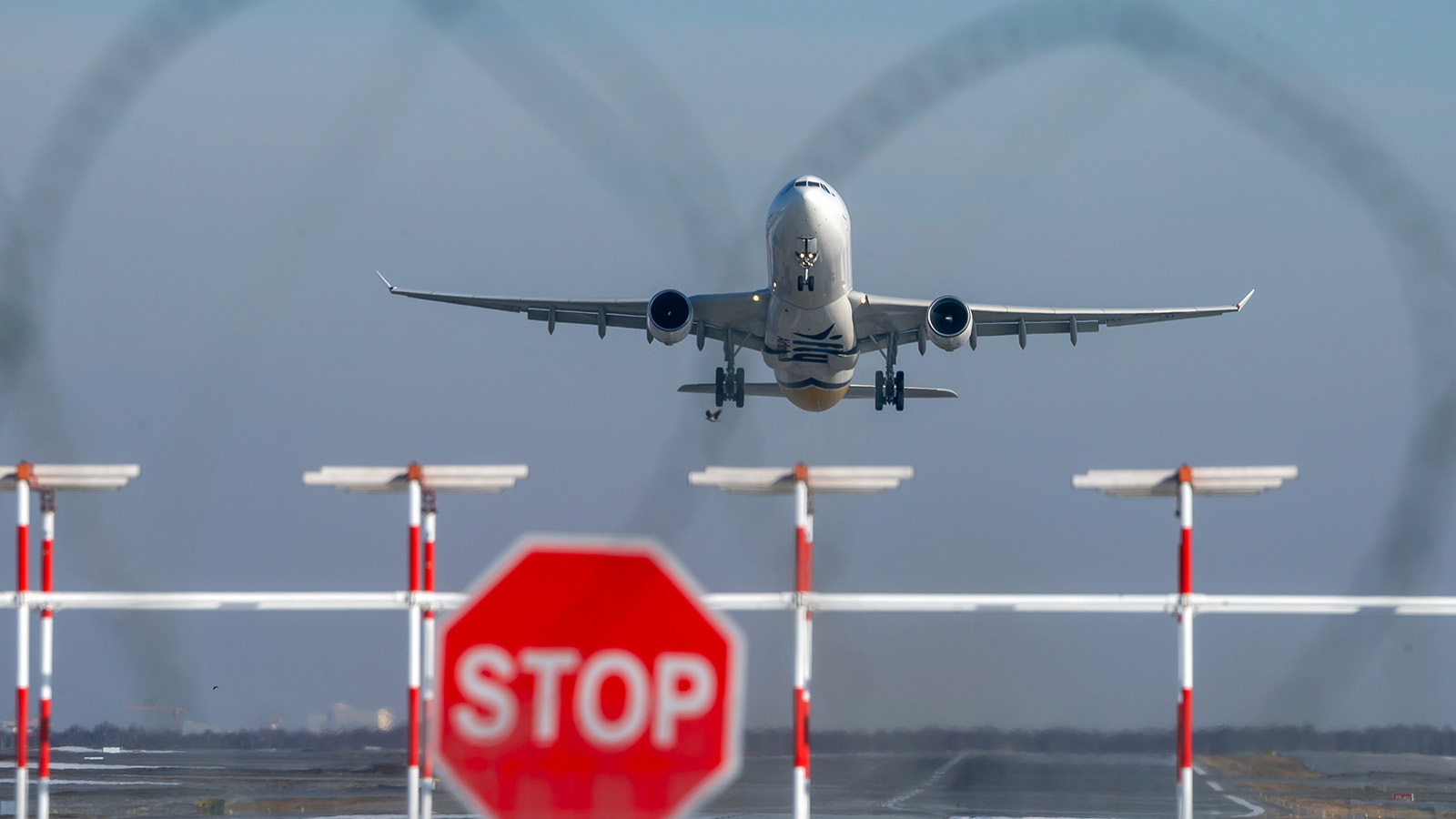 В Турции предупредили о рисках при обслуживании самолетов Аэрофлота и Абрамовича