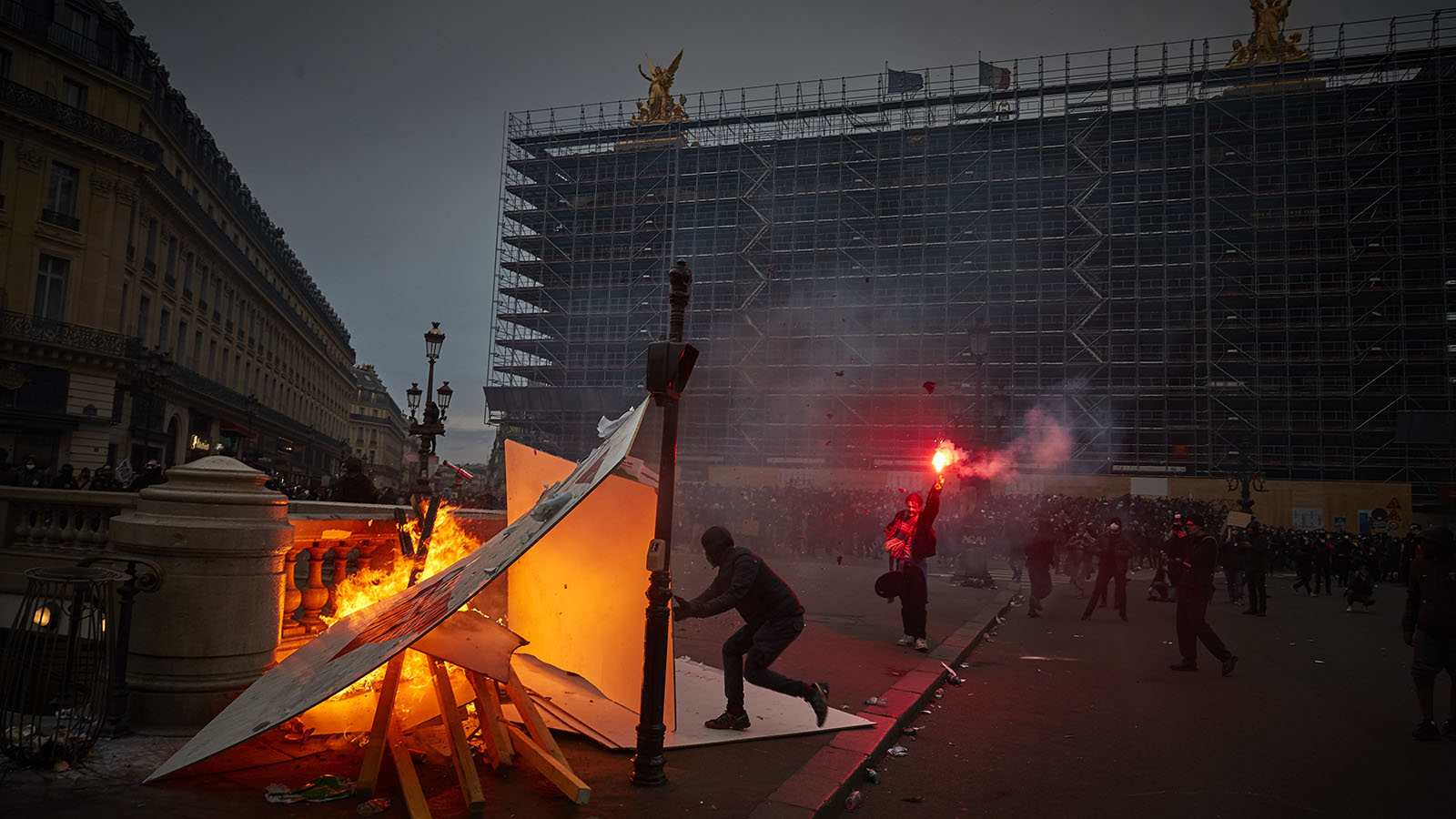 Как во Франции проходят митинги против пенсионной реформы