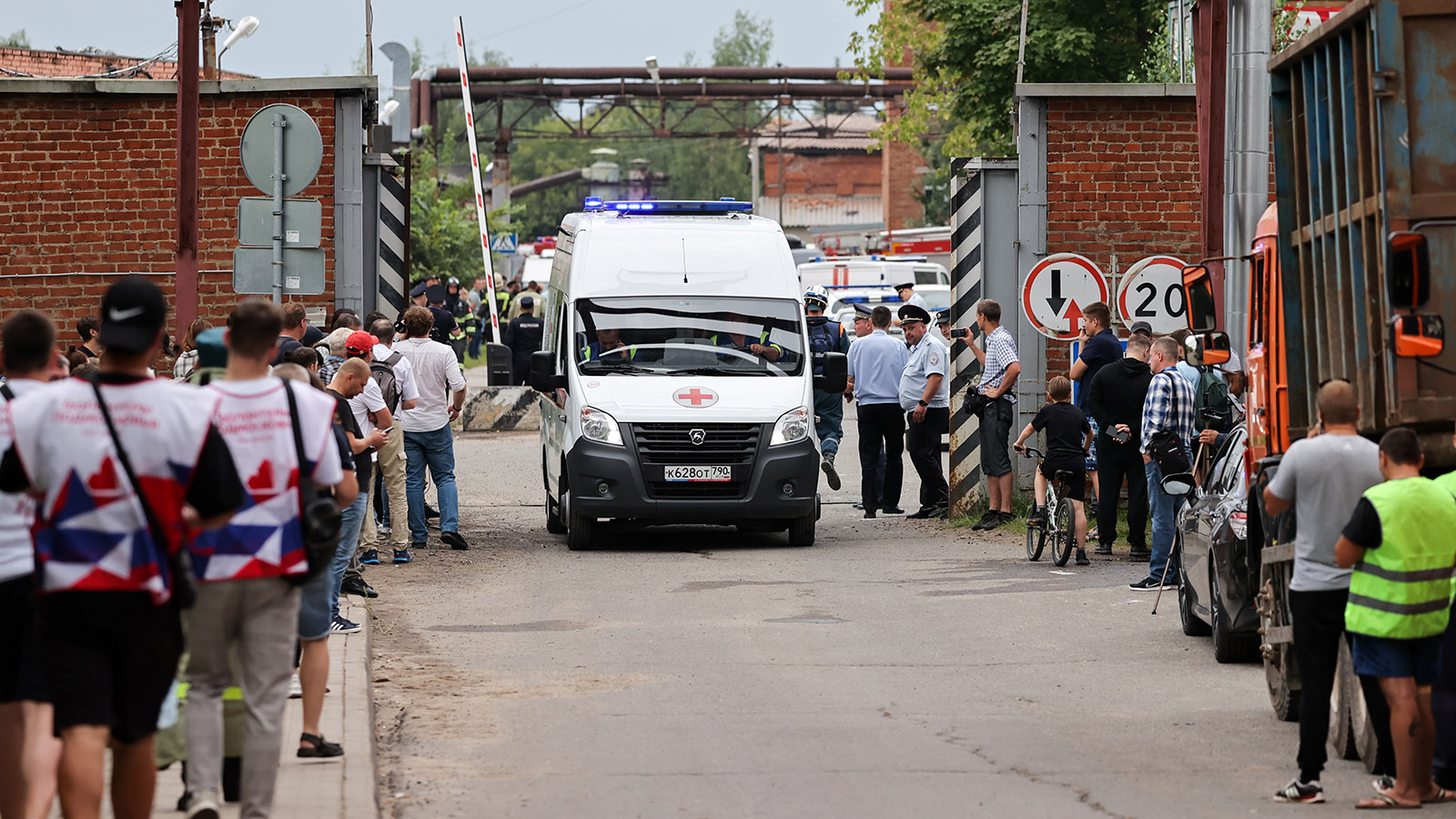 Число пострадавших от взрыва на заводе в Сергиевом Посаде превысило 50  человек | Forbes.ru