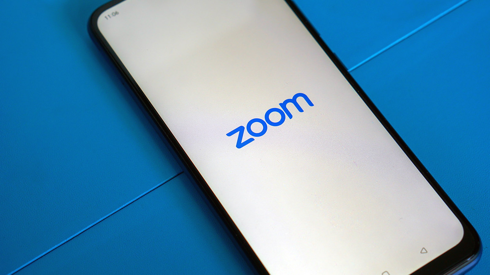 Суд оштрафовал Zoom на 115 млн рублей за работу в России без филиала |  Forbes.ru