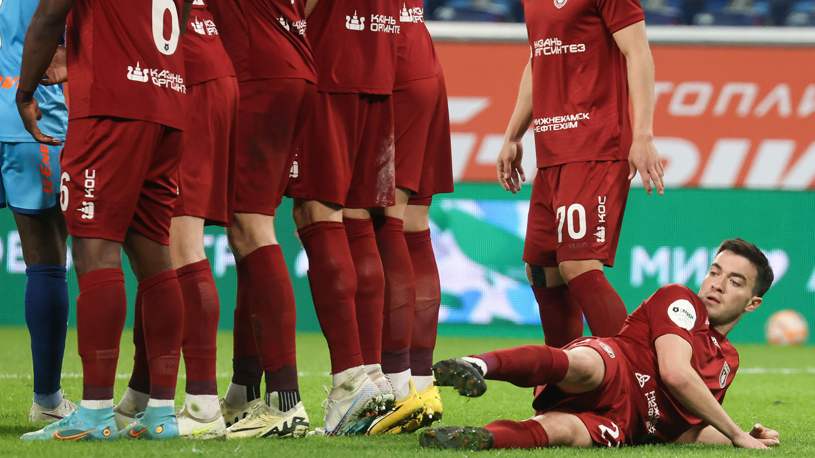 «Всех судей нужно взять и утопить»: 10 самых ярких цитат сезона в российском футболе