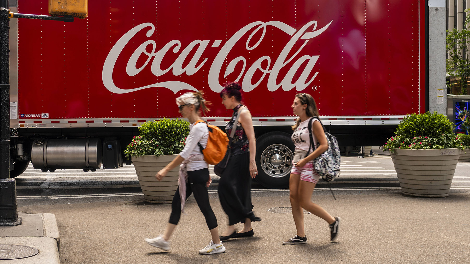 Ушедшая из России Coca-Cola подала заявки в Роспатент на регистрацию своих  брендов | Forbes.ru