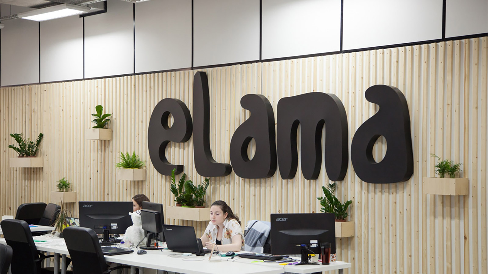 Стартап-суббота: покупка eLama и новый владелец конференции EMERGE