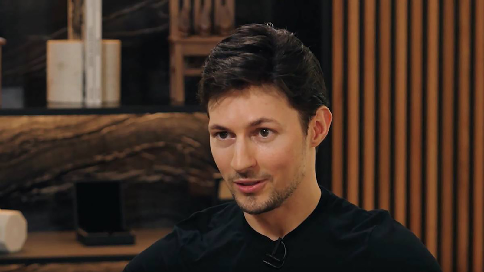 Неделя миллиардера: суд над Дуровым, победа Усманова, $10 000 за ужин для Абрамовича