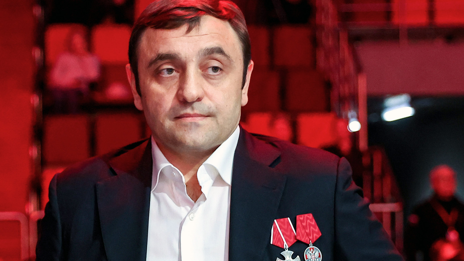 Глава Федерации бокса ДНР Армен Саркисян умер в больнице после взрыва в ЖК в Москве