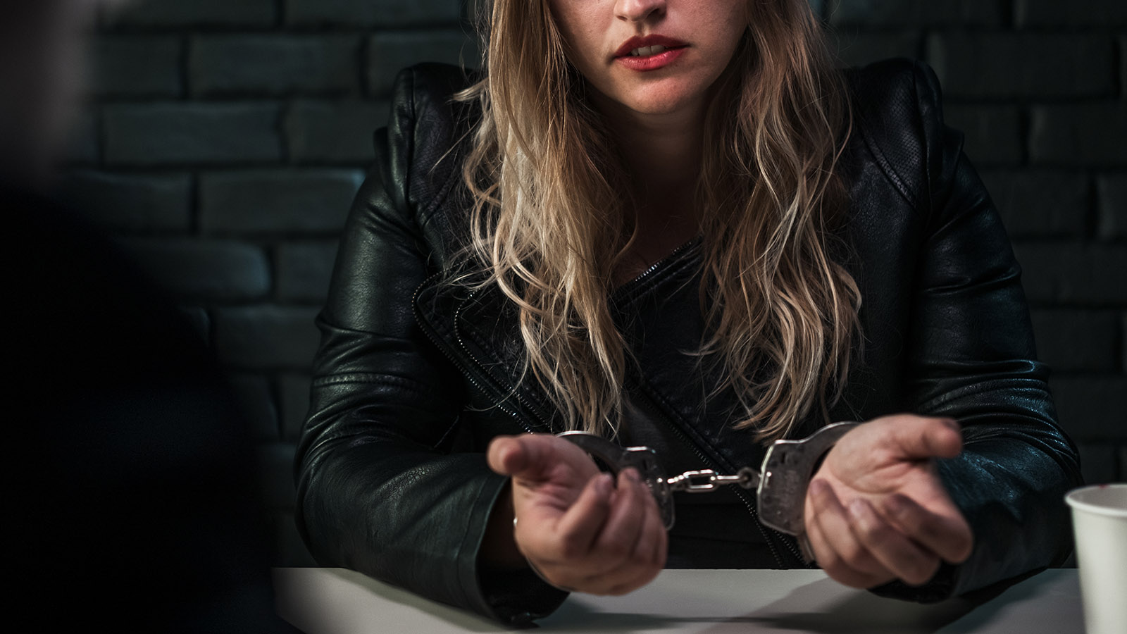 Предвзятые законы и бедность приводят к росту числа женщин-заключенных