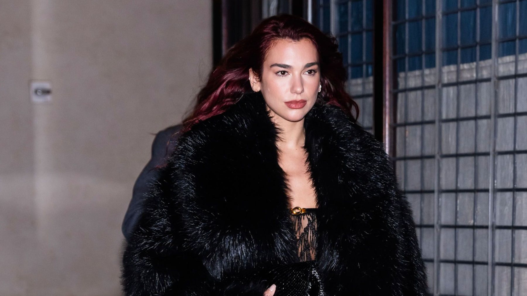 Как усталость от трендов стала новым трендом и кто зарабатывает на индустрии хайпа