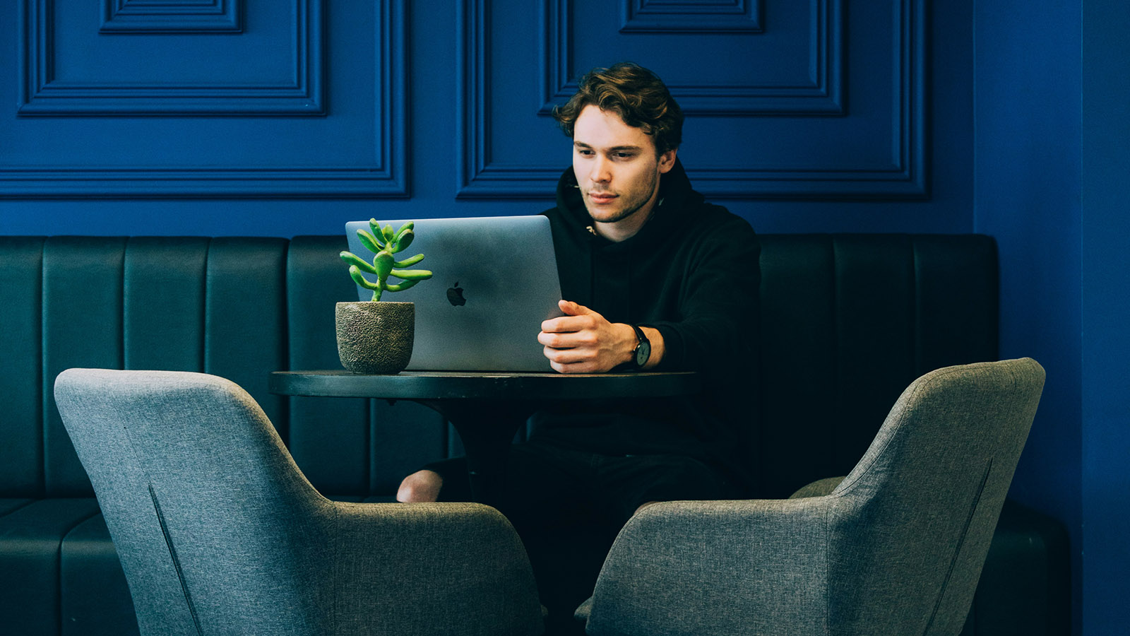 Один против всех: как соло-фаундеры меняют рынок стартапов