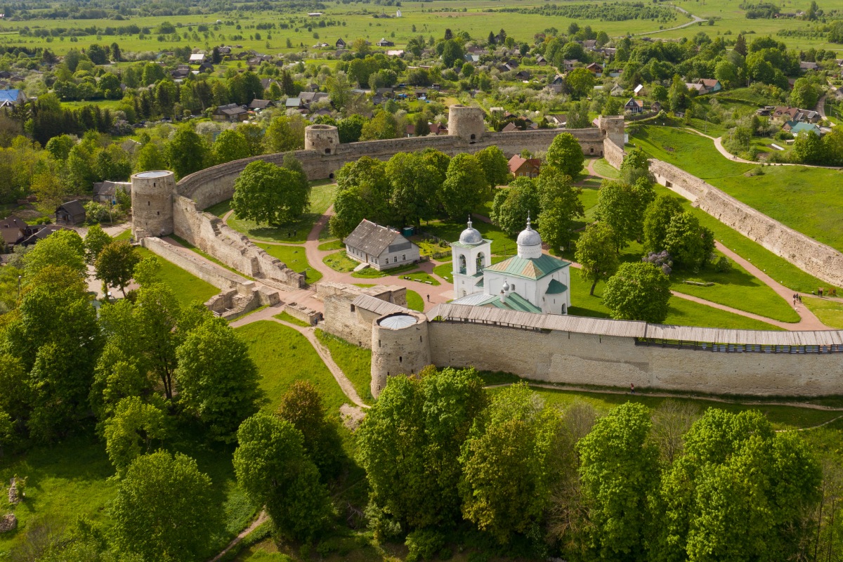 Изборск