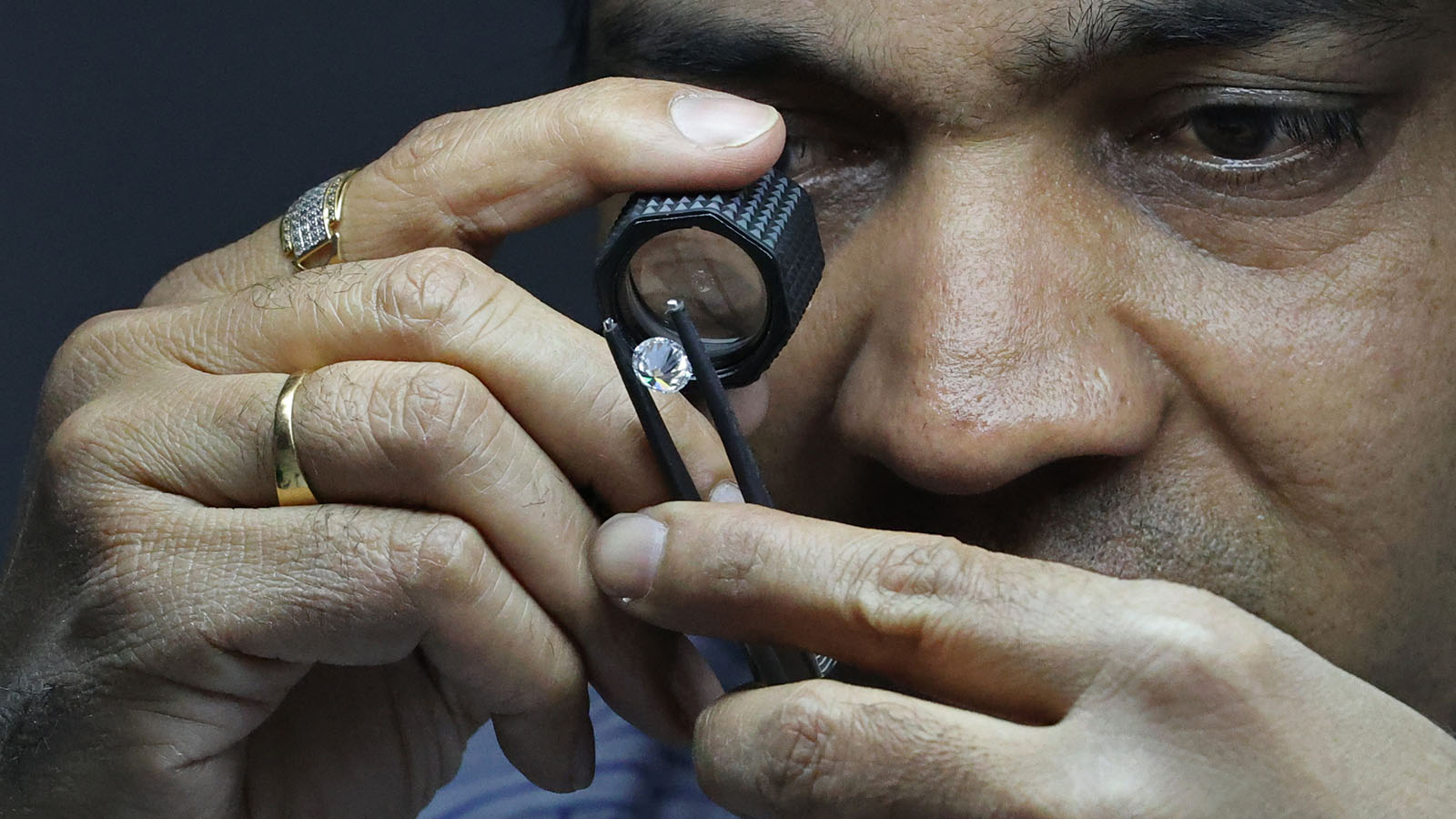 Черный алмаз: почему дешевеют бриллианты и при чем здесь Трамп, нефть и зумеры