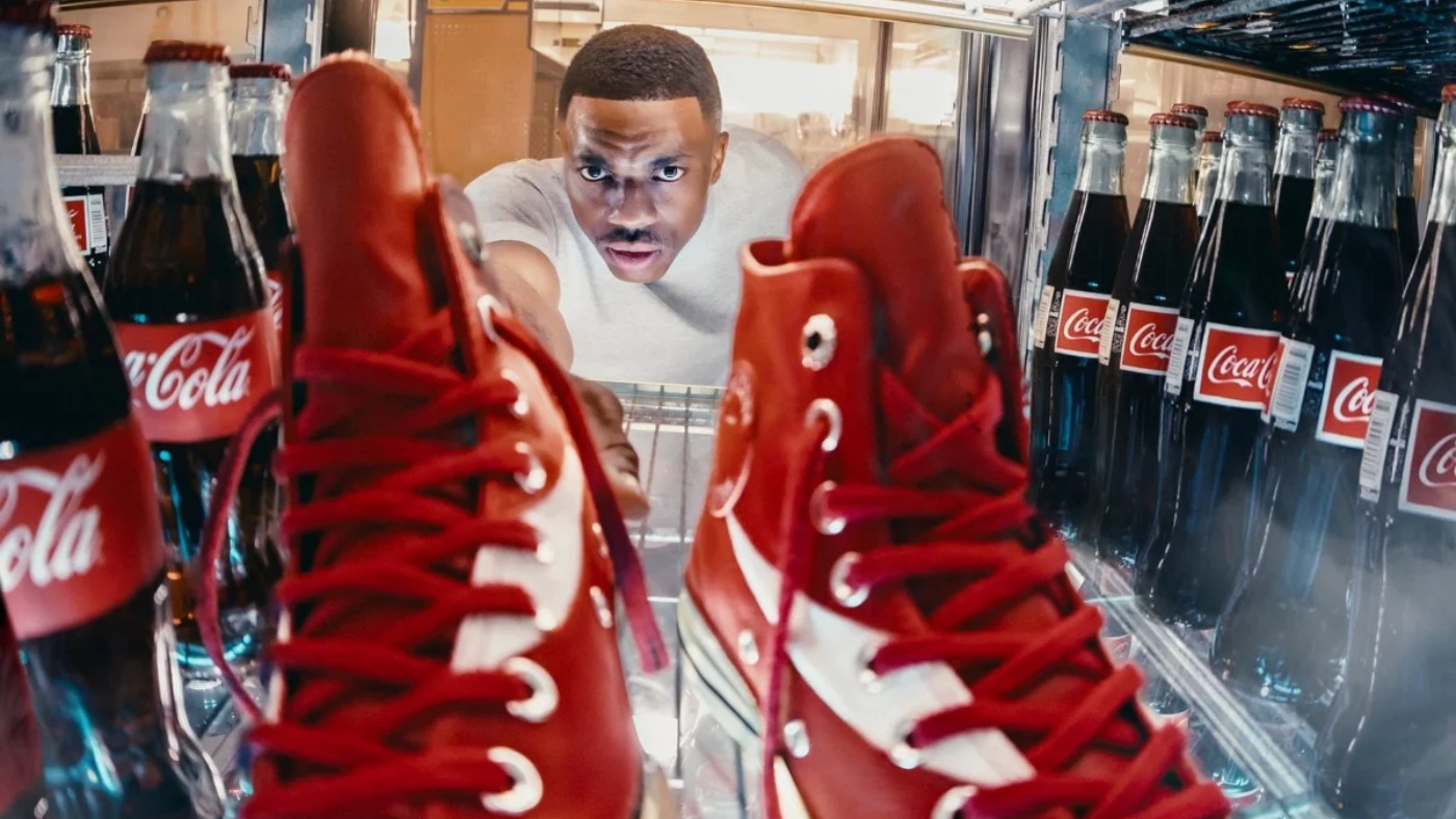 早い者勝ち‼️Converse Coca-Cola コラボ Кеды со вкусом колы и гоночный мерч от «Спартака»: 5 модных