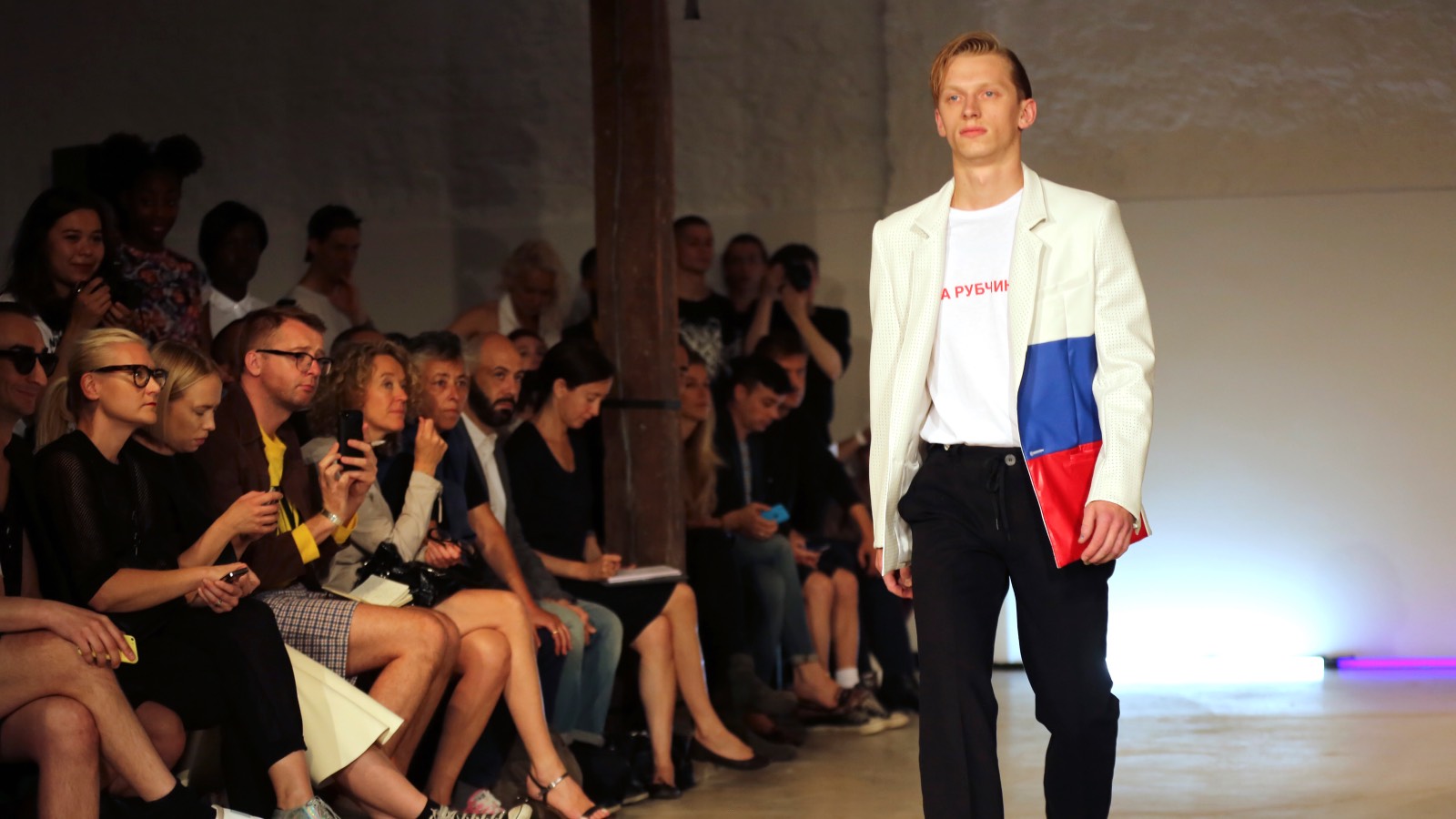 Последние дни гламура: как российская мода переживала мировые кризисы - актуальные новости по теме Forbeslife на Toplenta