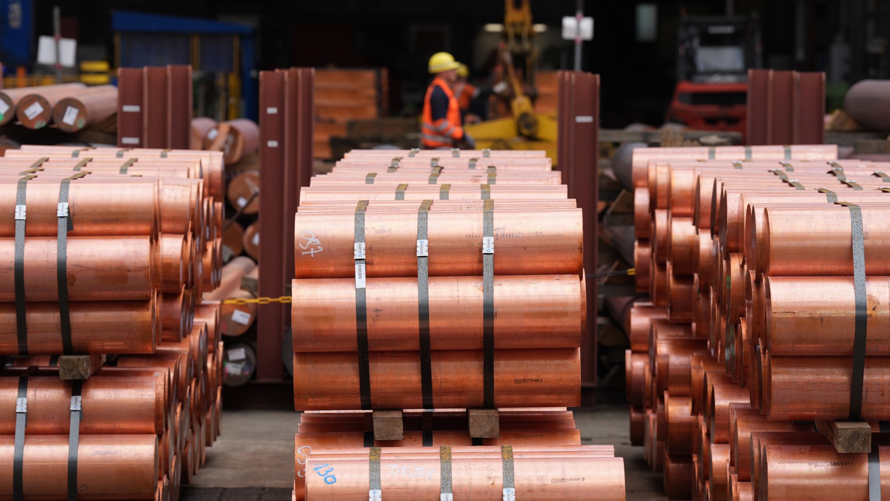 Медь в зеленом: цены рекордно выросли из-за надежды на Трампа и аварий на рудниках