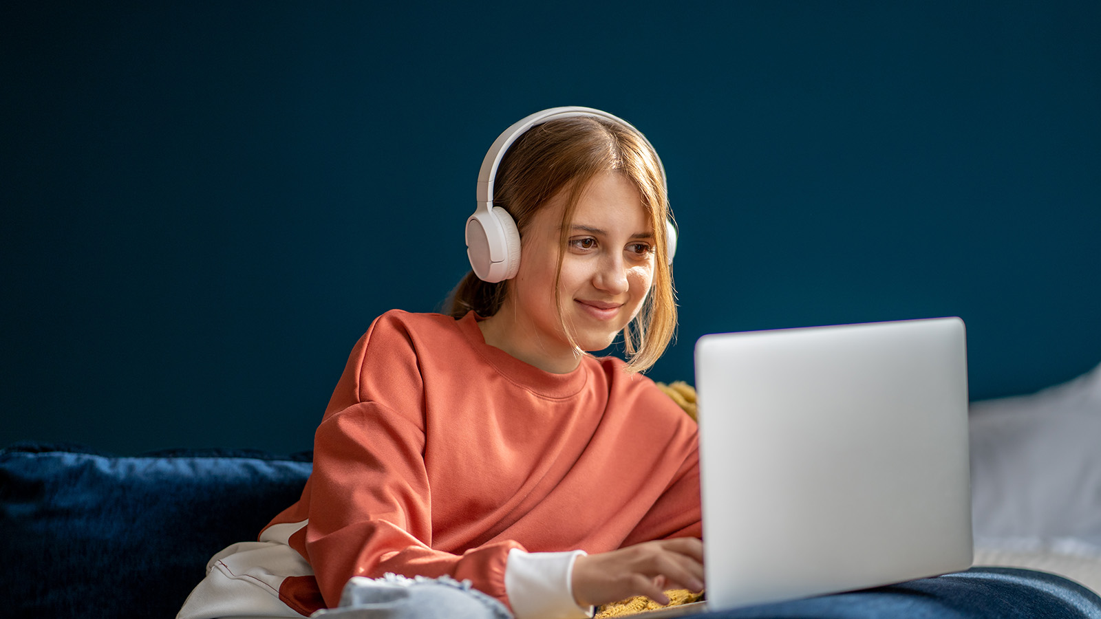 Родителей хотят обязать регистрировать сим-карты детей для контроля доступа в сеть