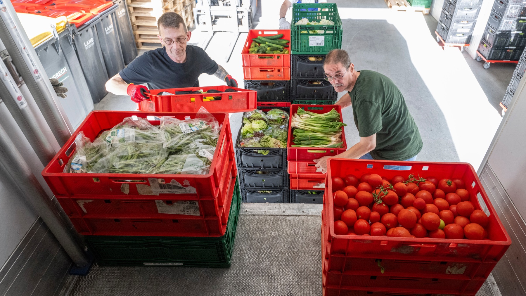 Спрос на холод: из-любви россиян к свежей еде возник дефицит мест на складах
